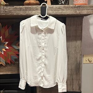 Elegant White Blouse with Scalloped Collar